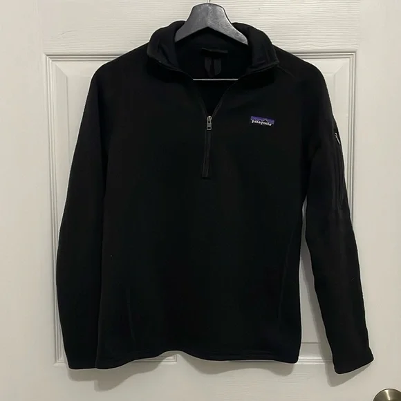 Patagonia women’s Better Sweater in black - Picture 1 of 6